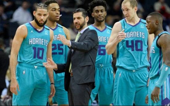 开云网页版官网关于训练课后全明星赛焦点战，夏洛特黄蜂完成远射贴柱，媒体盛赞，更衣室氛围转暖的信息