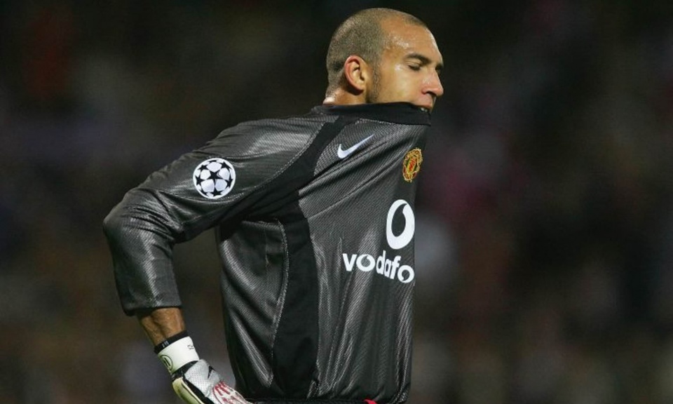 云中国官方网站 蒂姆在曼联比赛中突破纪录,回归赛场引发热议!