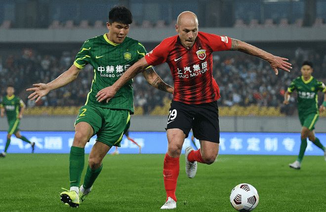 kaiyun官网注册登录包含波尔图赛前调整名单，志在中超名次提升，引发热议，资深球员宣示担当的词条